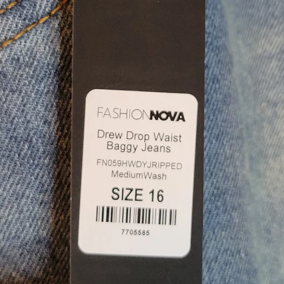 NWT Fashion Nova Drew Drop Waist Baggy Distressed Jeans, Size 16 - Picture 11 of 12